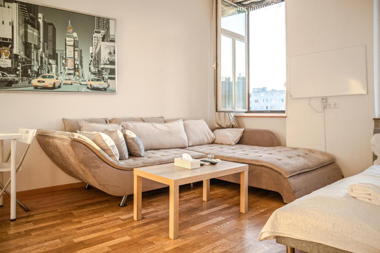 Joyful 2Br Shared Apt Near Millenium Tower & Danube River Vienna Esterno foto