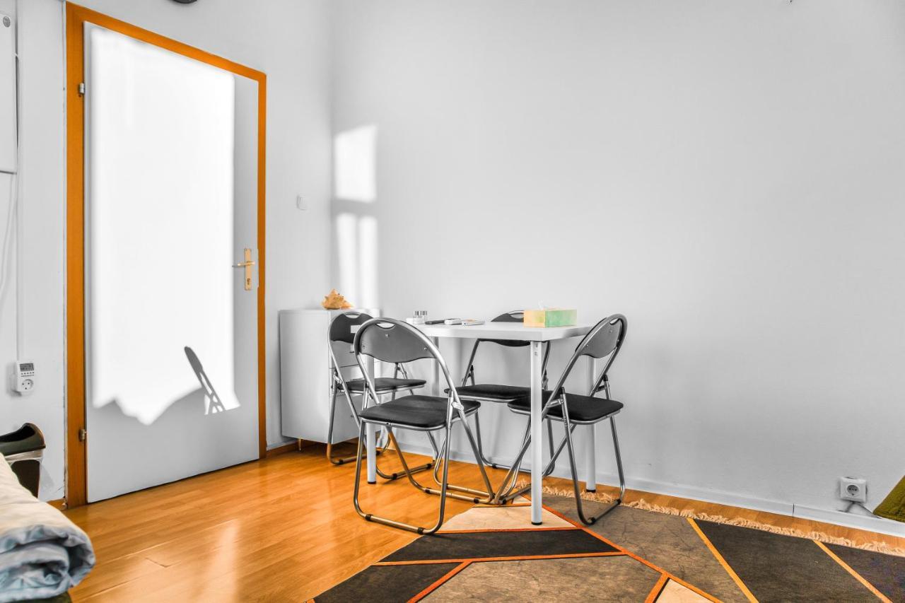 Joyful 2Br Shared Apt Near Millenium Tower & Danube River Vienna Esterno foto