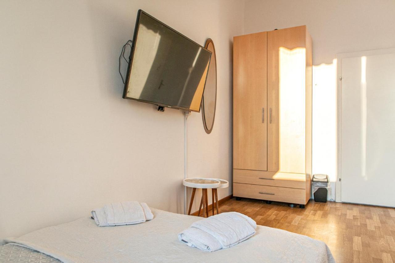 Joyful 2Br Shared Apt Near Millenium Tower & Danube River Vienna Esterno foto